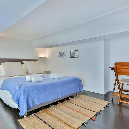 - Old Town Duplex *