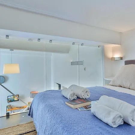 - Old Town Duplex *